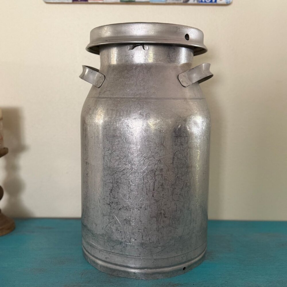 Vintage 'Carnation' Galvanized Stainless Steal Milk Can Jug W/ Lid - Picture 3 of 10